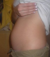 живот на 3-м месяце беременности