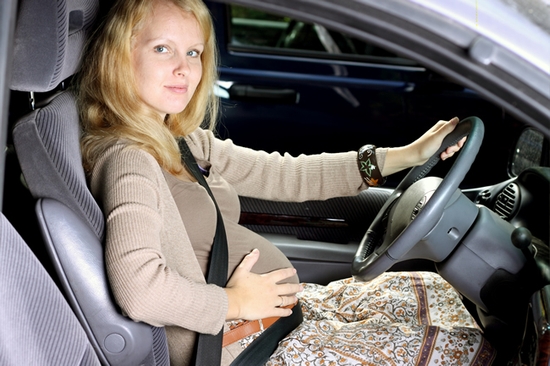 можно ли беременным водить машину