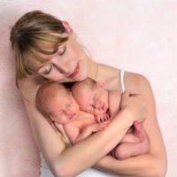первые признаки беременности двойней на ранних сроках