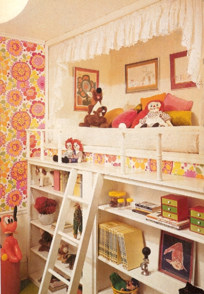 Кровать стеллаж для игрушек
