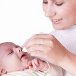 гулять с ребенком при насморке